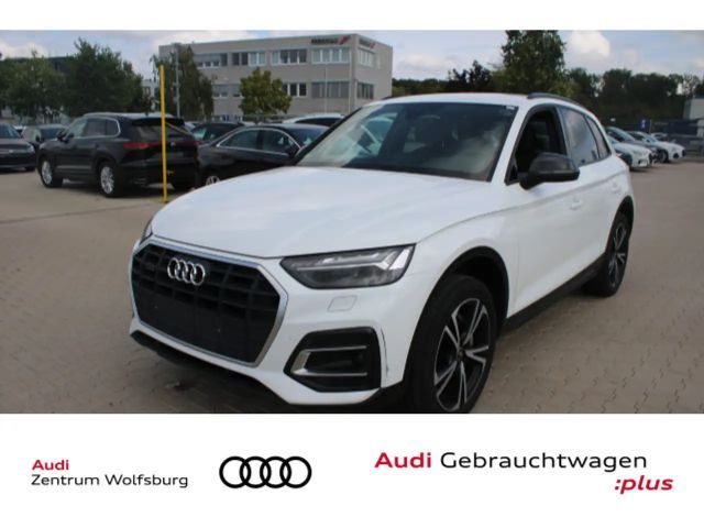 Audi Q5 50 TFSI e quattro S-tronic AHK/Rückkam/Tempo 2023 Hybride / Benzine