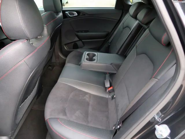Kia Ceed / cee'd