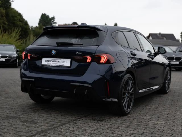 BMW 120