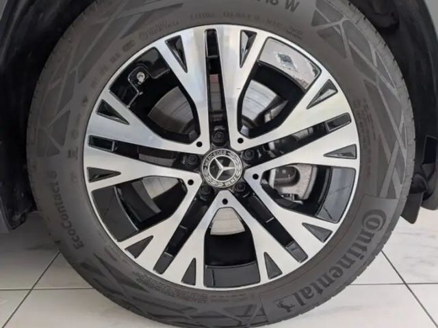 Mercedes-Benz GLA 220