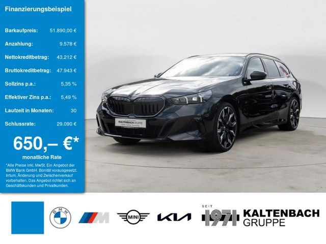 BMW 520 i Touring M-Sport Pro PANO AHK HUD 360° 2026 Benzine