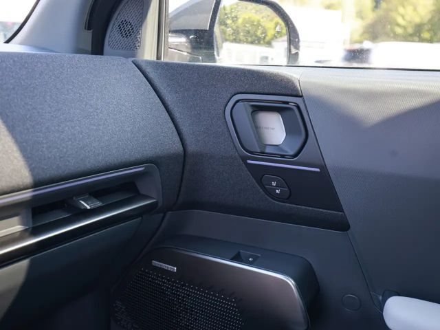 Kia EV2