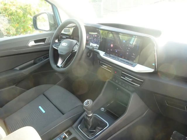 Ford Grand Tourneo