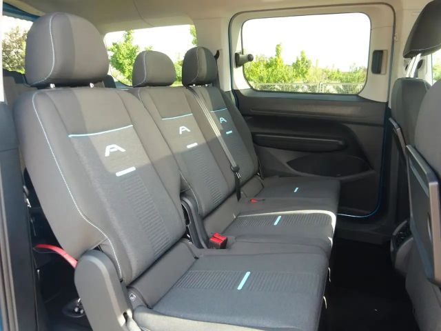 Ford Grand Tourneo
