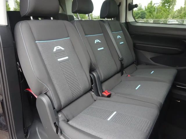 Ford Grand Tourneo