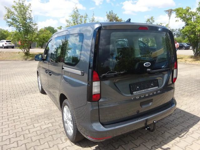 Ford Tourneo