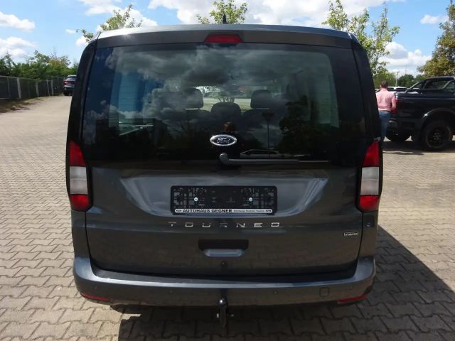 Ford Tourneo