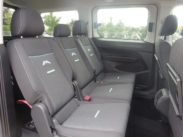 Ford Grand Tourneo
