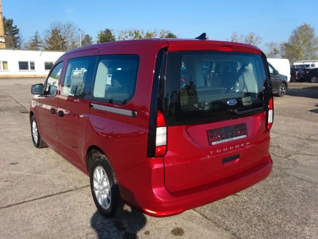 Ford Grand Tourneo