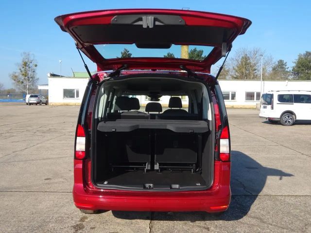 Ford Grand Tourneo