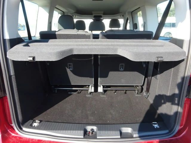 Ford Grand Tourneo