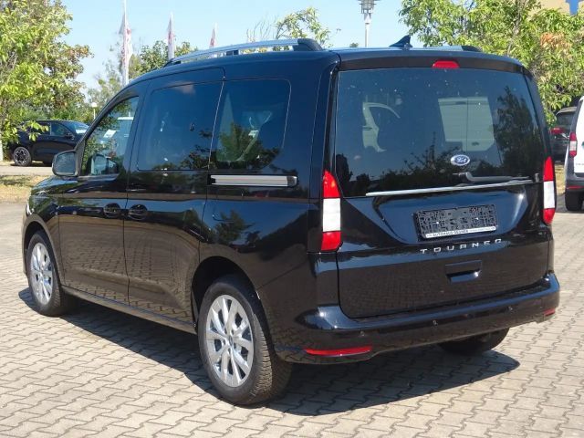 Ford Tourneo