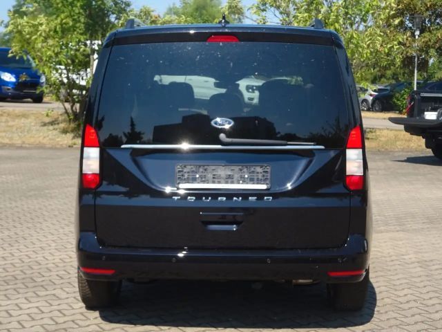 Ford Tourneo