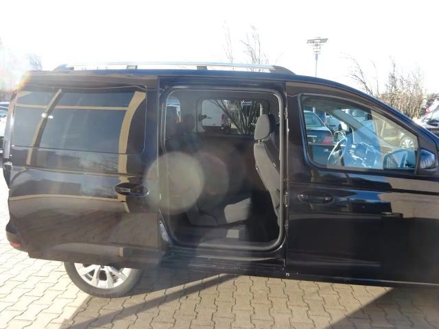 Ford Grand Tourneo