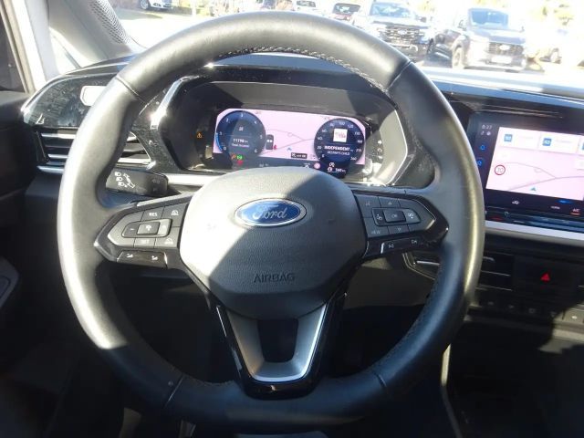 Ford Grand Tourneo