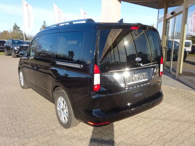 Ford Grand Tourneo