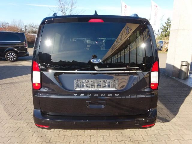 Ford Grand Tourneo