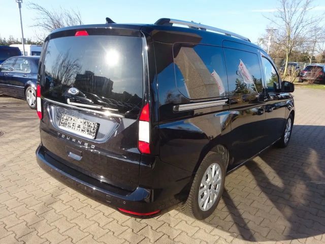 Ford Grand Tourneo