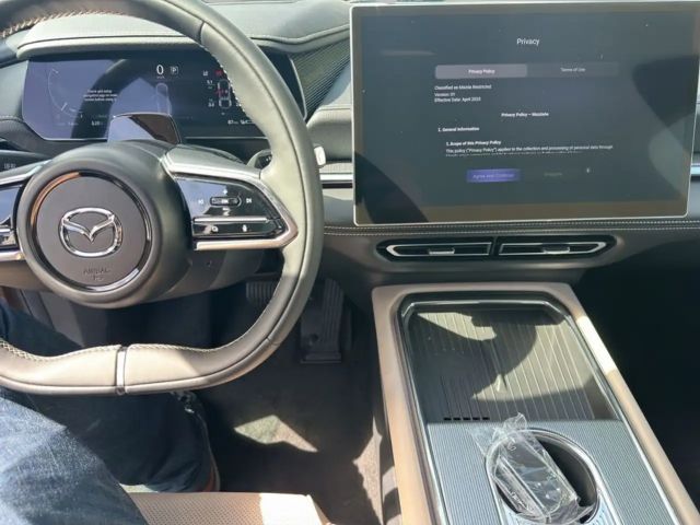 Mazda 6e