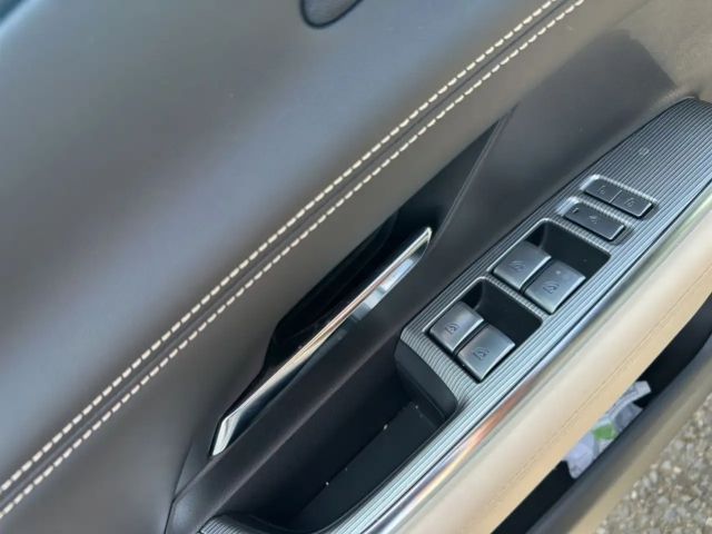 Mazda 6e