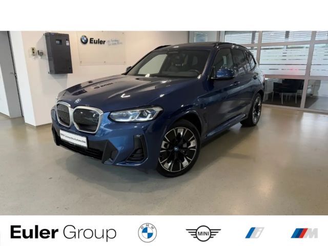 BMW iX3 Sportpaket El. Fondsitzverst. Navi Digitales Cockp 2023 Elektrisch