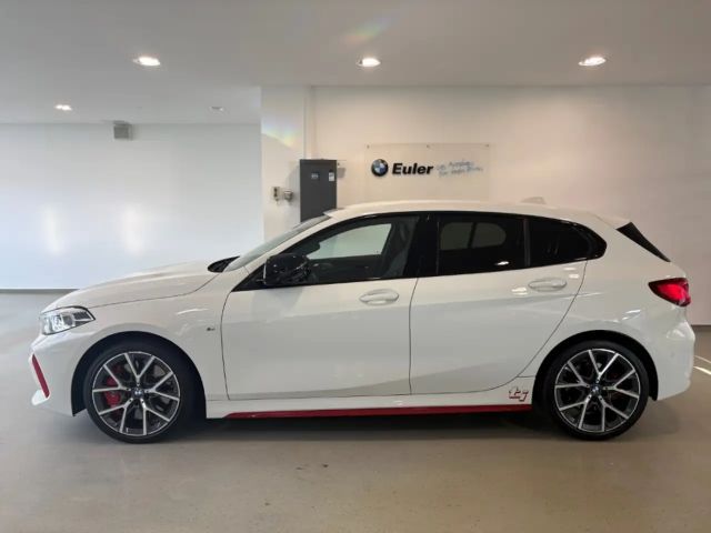 BMW 128