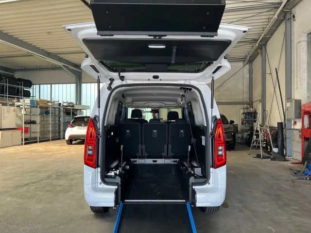 Toyota Proace City