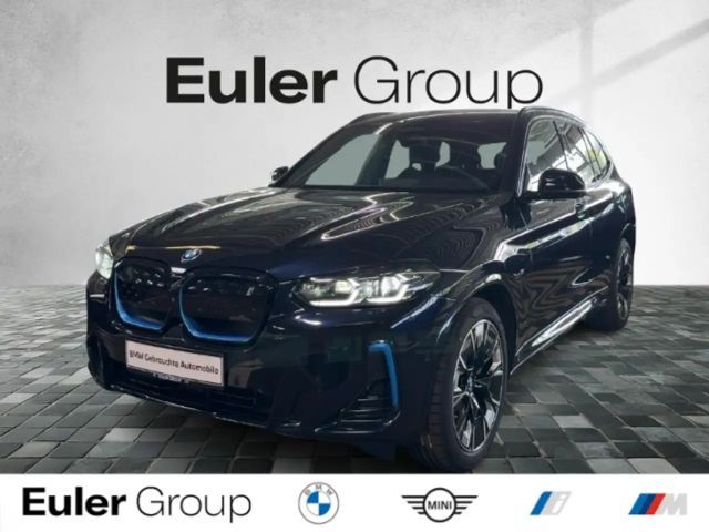 BMW iX3 Sportpaket HUD AD AHK-klappbar El. Fondsitzverst. 2022 Elektrisch