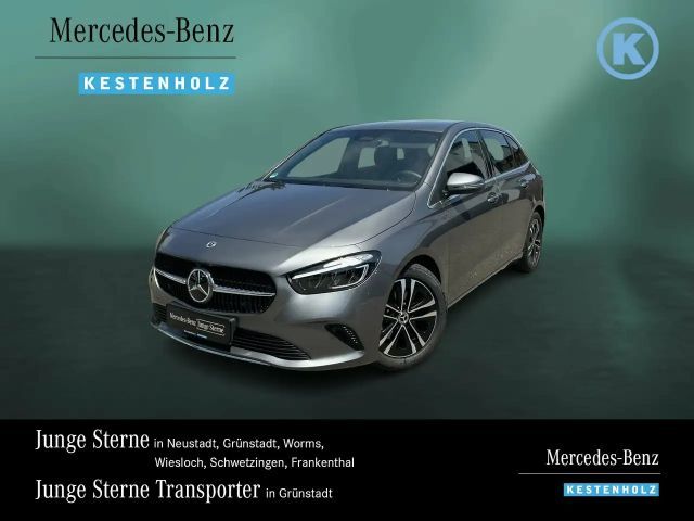 Mercedes-Benz B 180 B 180 PROGRESSIVE+AHK+KAM+EASYP+LENKHZ+SHZ+LED 2024 Benzine