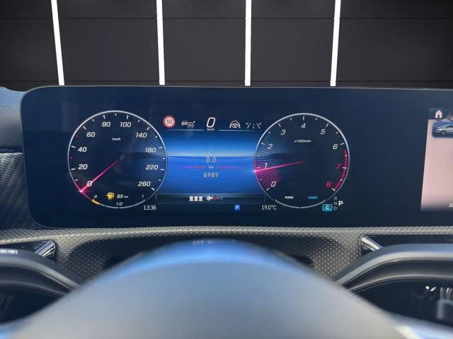 Mercedes-Benz CLA 180