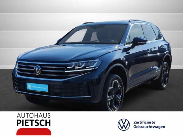 Volkswagen Touareg 3.0 TDI Kamera HUD Standhzg AHK Pano 2023 Diesel