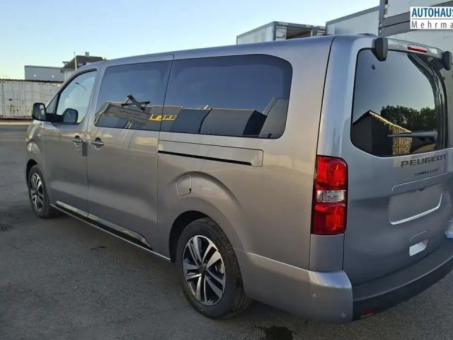 Peugeot Traveller