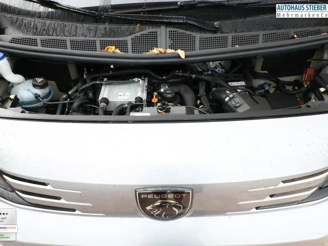 Peugeot Traveller