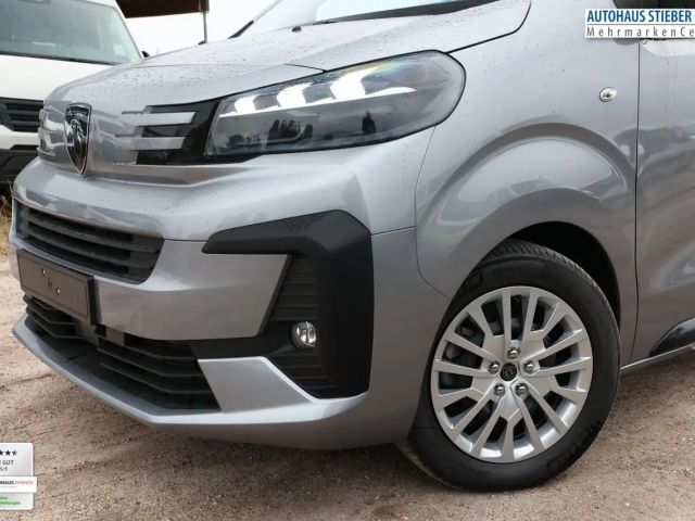 Peugeot Traveller