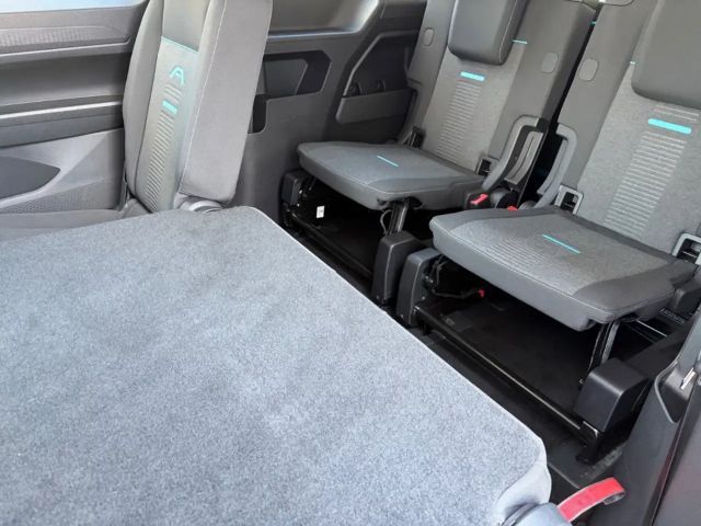 Ford Grand Tourneo