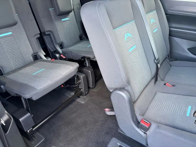 Ford Grand Tourneo
