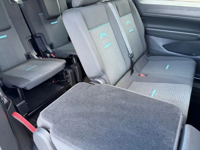 Ford Grand Tourneo