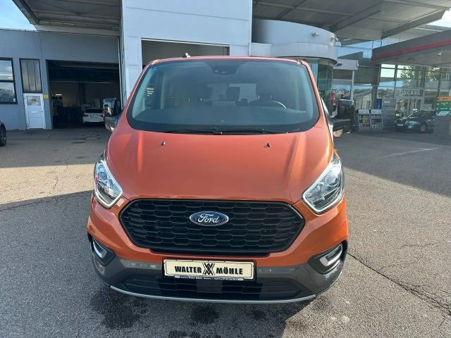 Ford Tourneo Custom