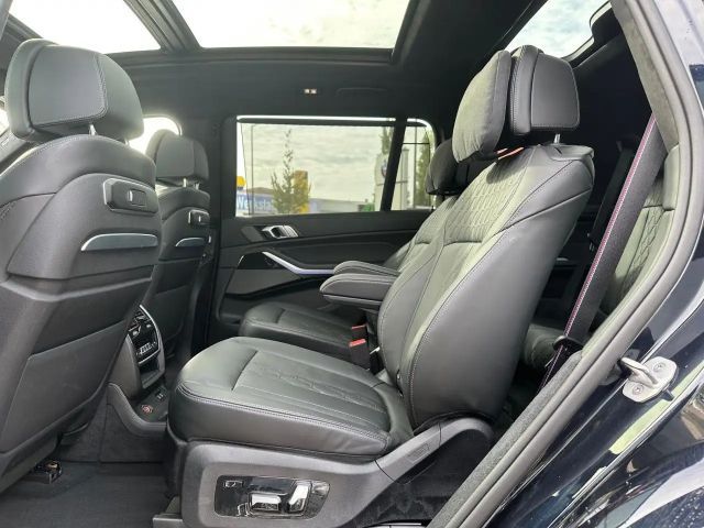 BMW X7 M