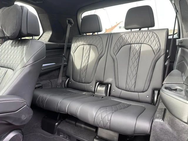 BMW X7 M