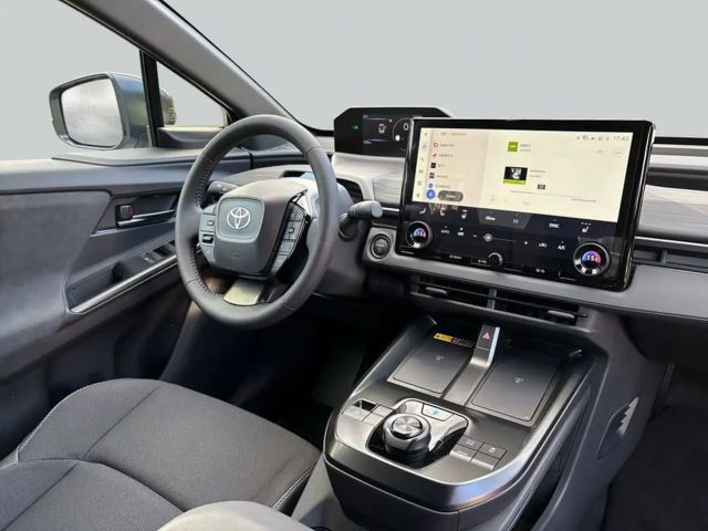 Toyota C-HR+