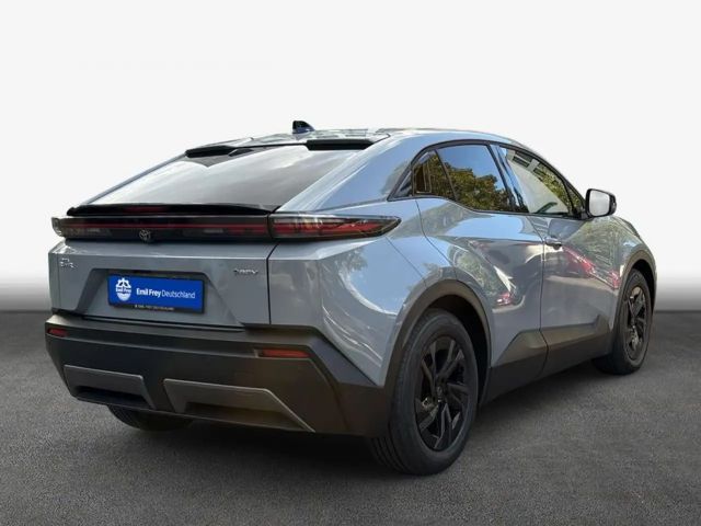 Toyota C-HR+