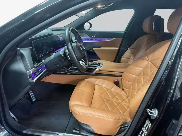 BMW 740
