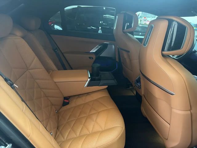 BMW 740