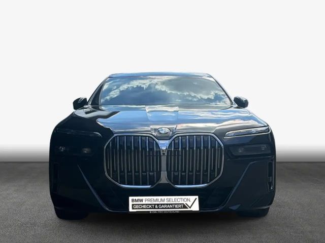 BMW 740