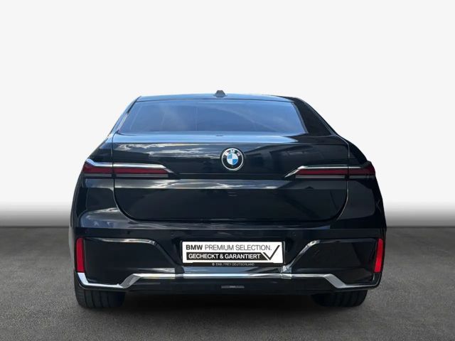 BMW 740