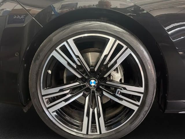 BMW 740