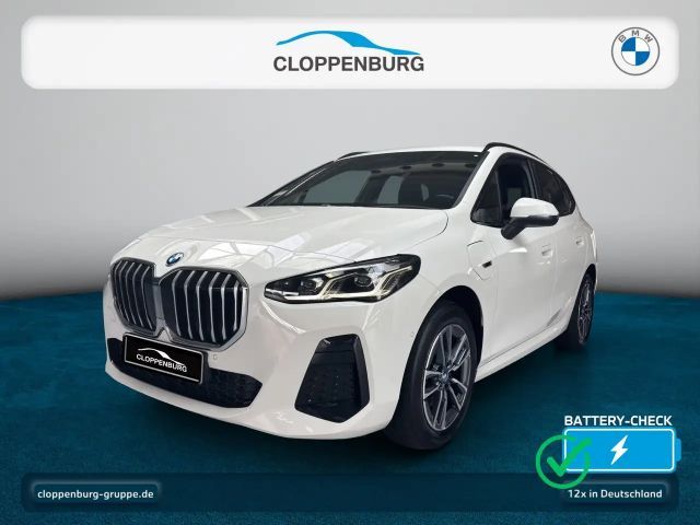 BMW 225 e xDrive StHz+StKlima+Navi+Pano+Kamera+ACC+BT 2022 Hybride / Benzine
