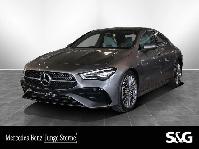 Mercedes-Benz CLA 200 Coupé AMG 19"+MEMORY+LEDER SAGEGREY 2025 Benzine