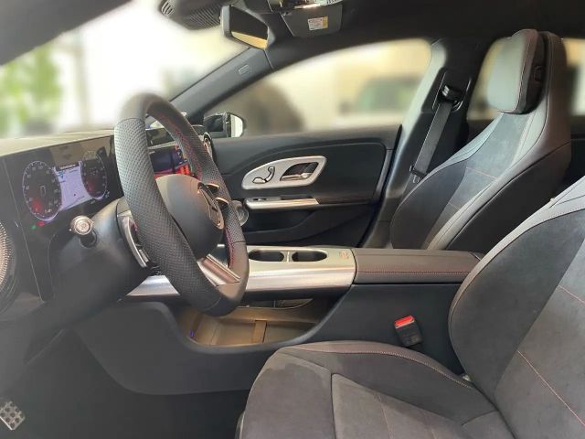 Mercedes-Benz CLA 350